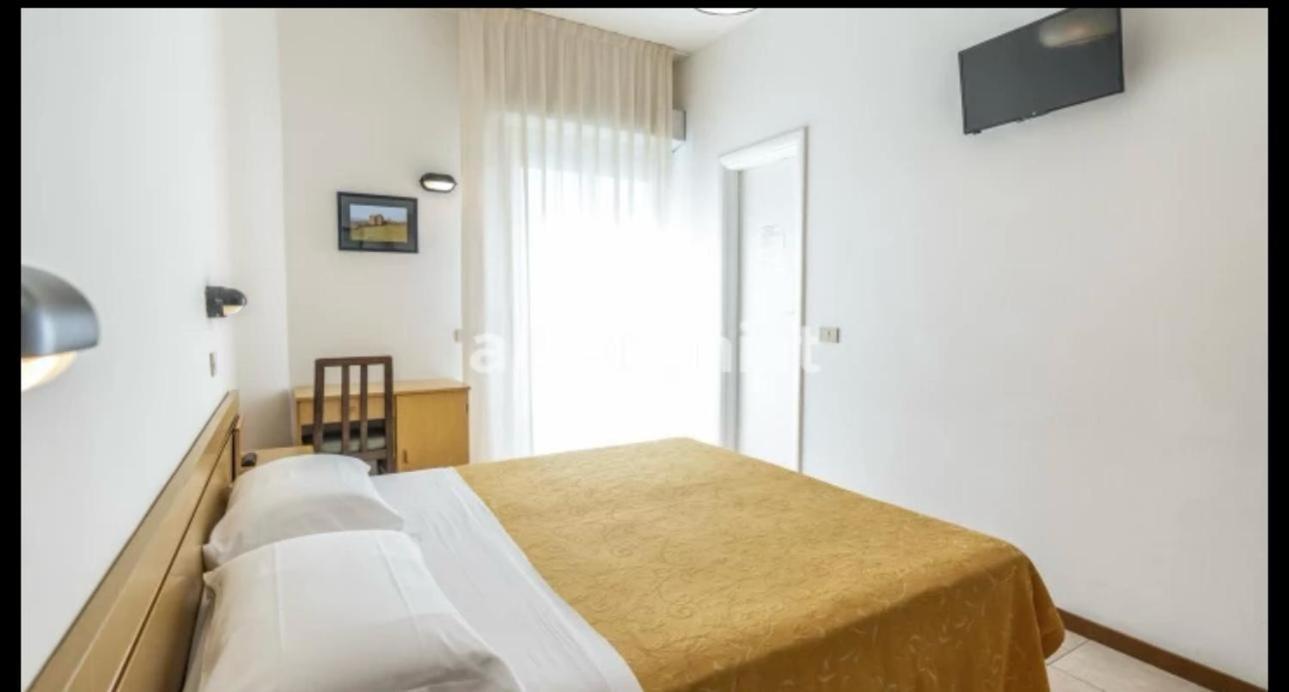 Hotel Sport Rimini Exterior foto