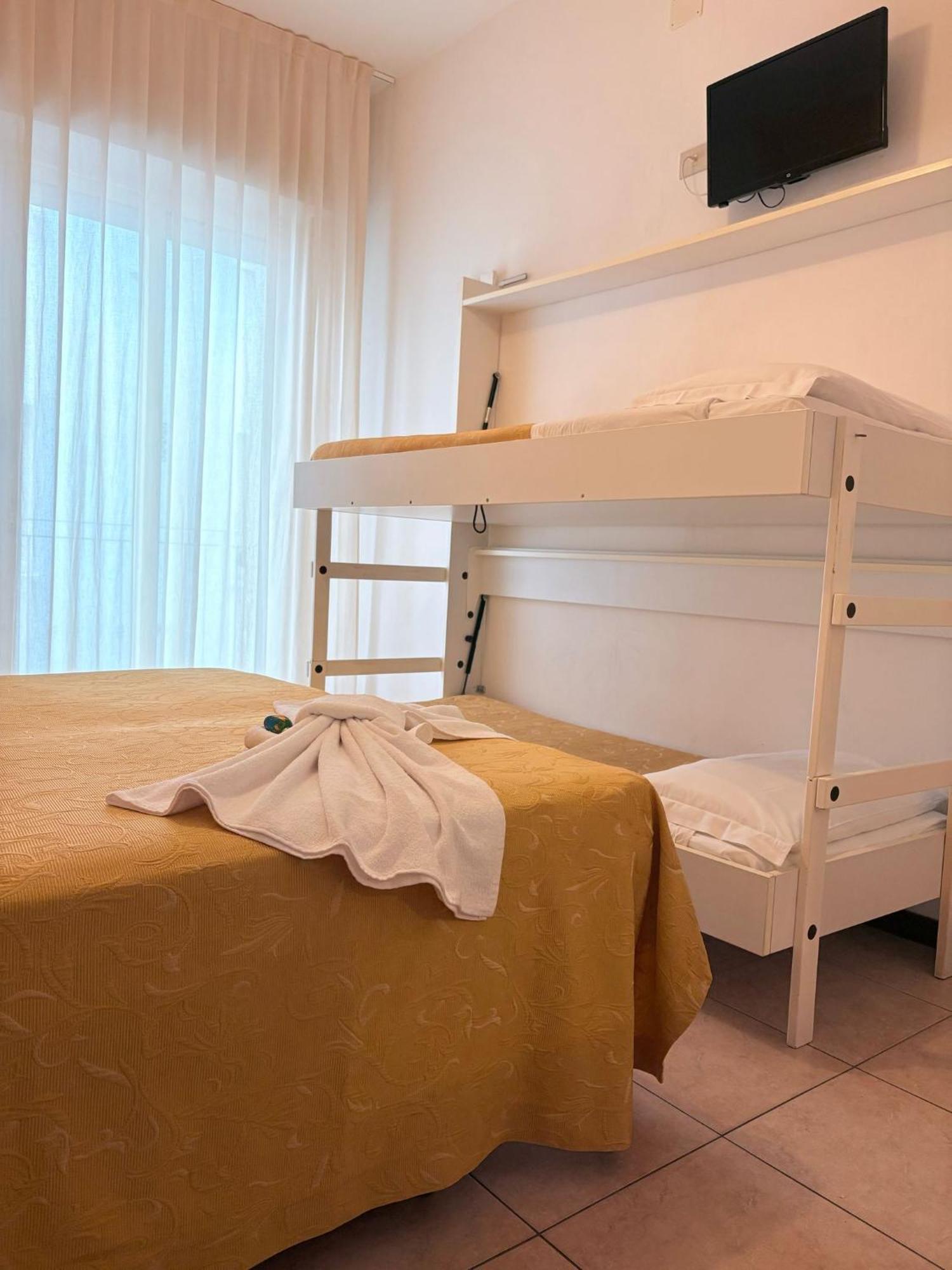 Hotel Sport Rimini Exterior foto